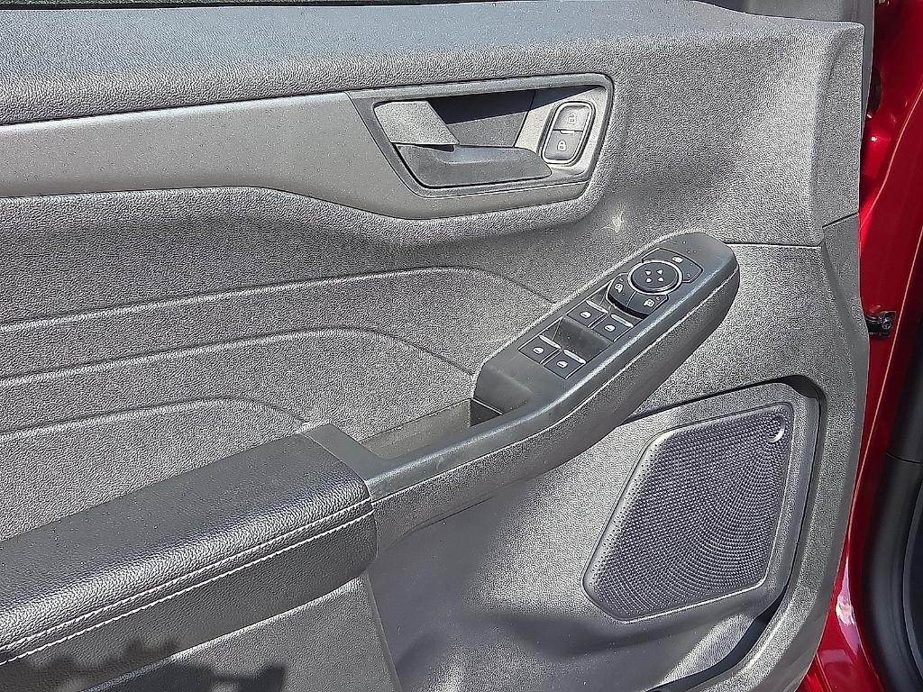 new 2025 Ford Escape car, priced at $24,815