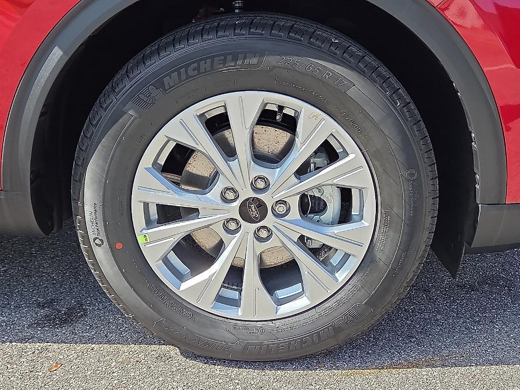 new 2025 Ford Escape car, priced at $24,815