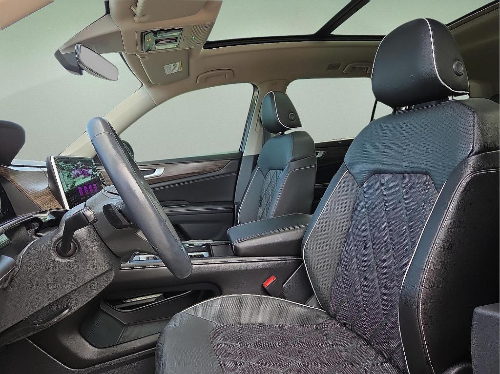 used 2024 Volkswagen Atlas car, priced at $37,995