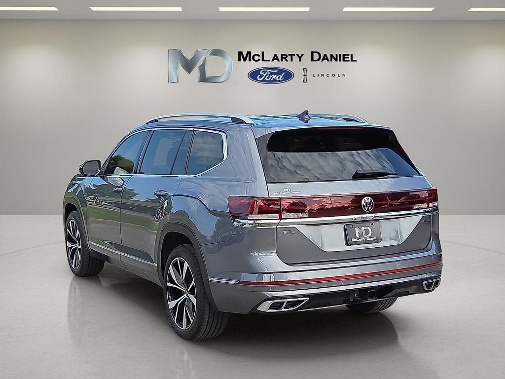used 2024 Volkswagen Atlas car, priced at $37,995