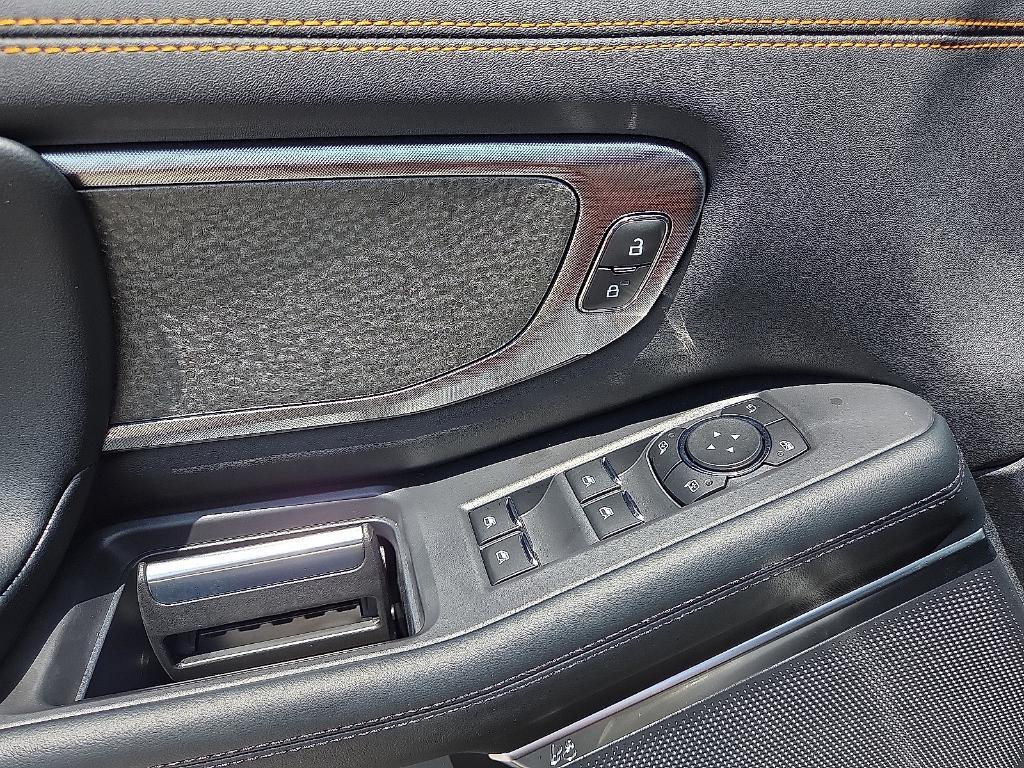 new 2025 Ford Expedition car, priced at $82,096