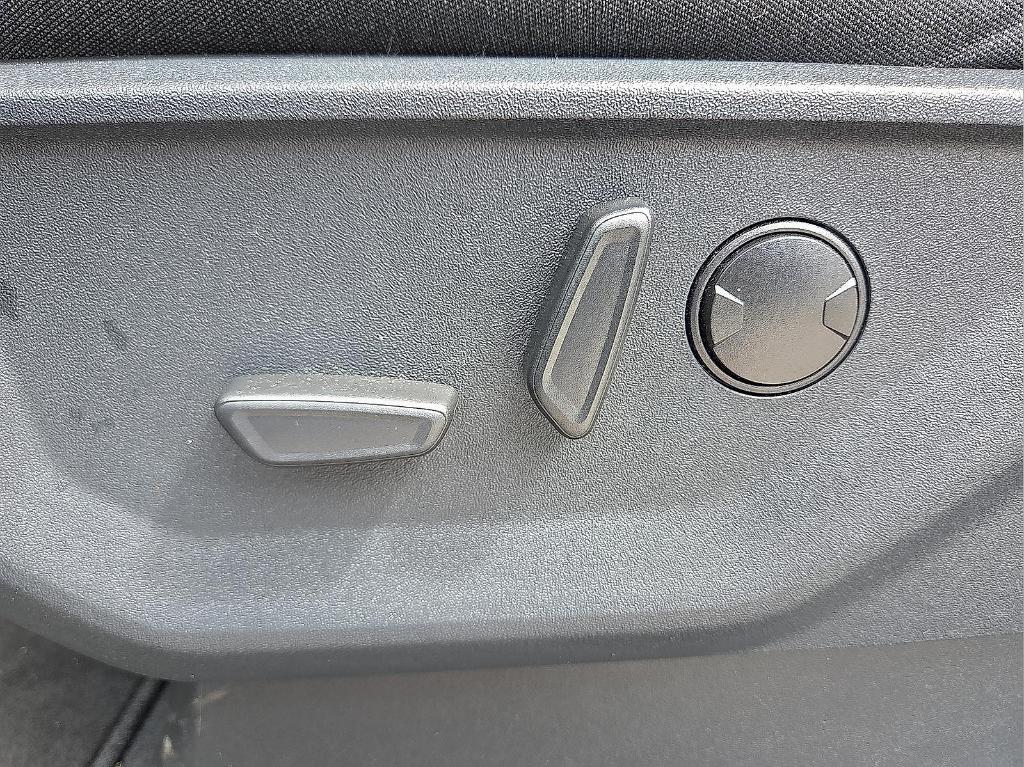 new 2025 Ford F-150 car, priced at $45,470