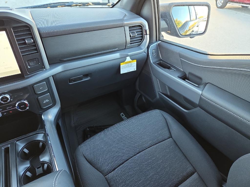 new 2025 Ford F-150 car, priced at $50,048