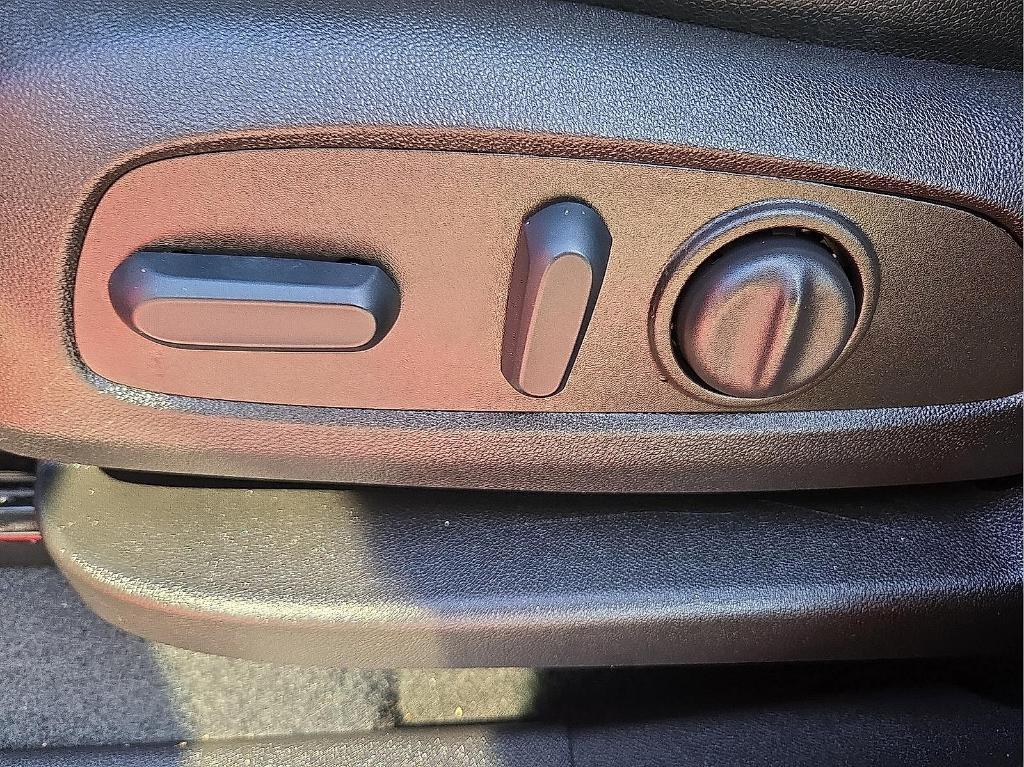 used 2022 Chevrolet Equinox car, priced at $24,995