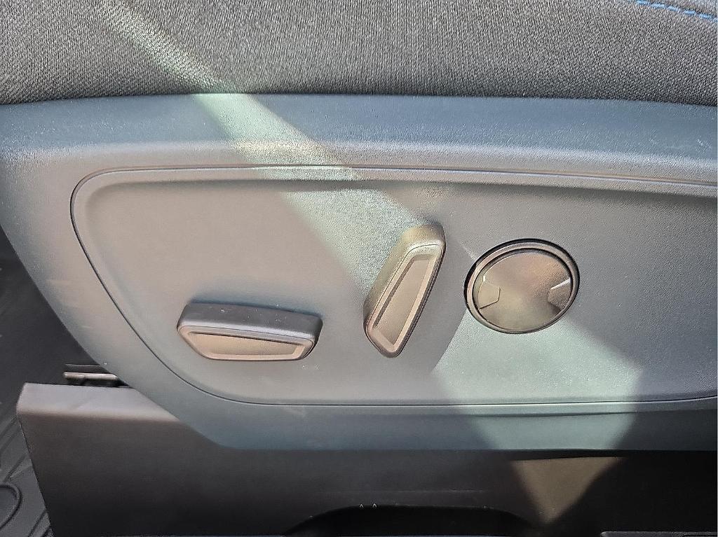 new 2025 Ford Maverick car, priced at $35,540