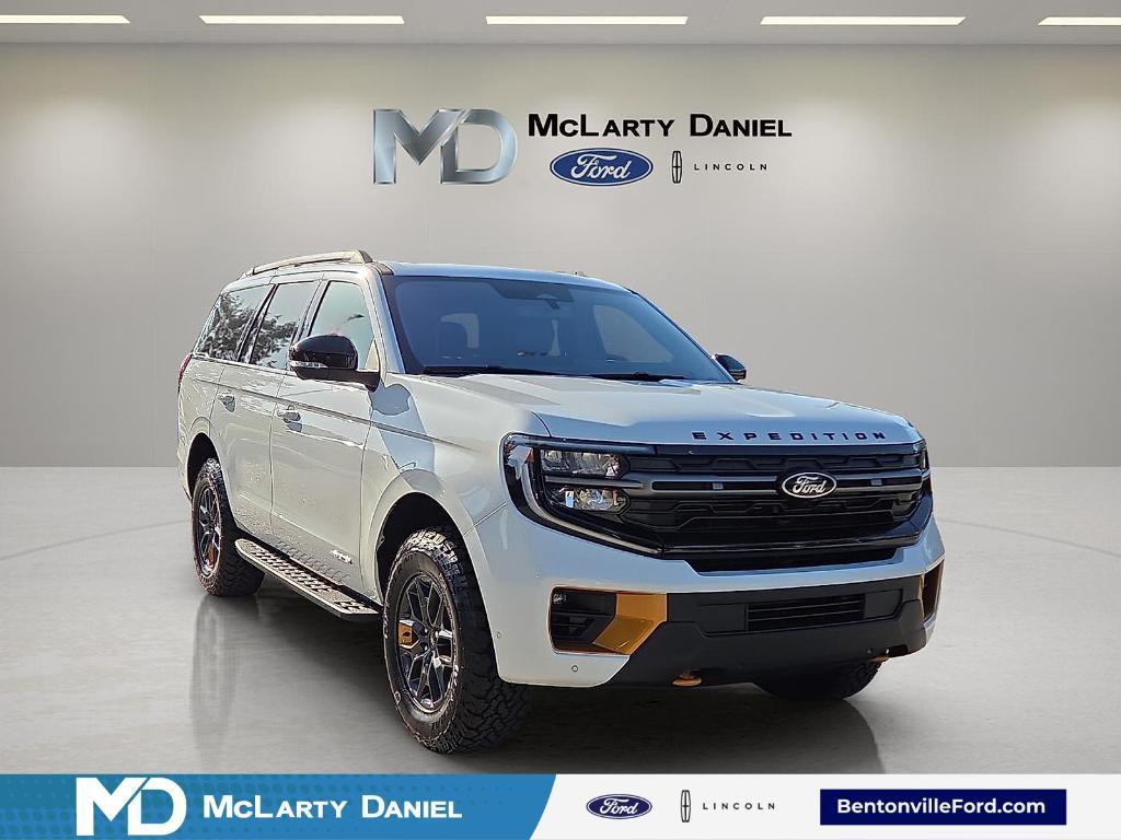new 2025 Ford Expedition car, priced at $79,933