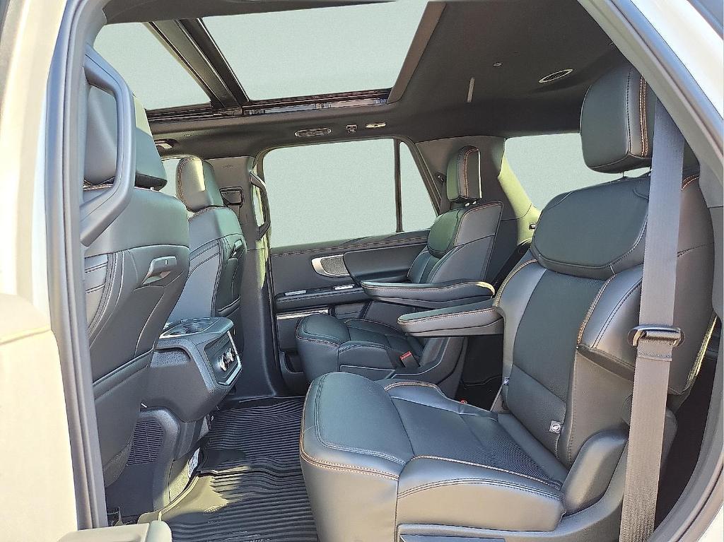 new 2025 Ford Expedition car, priced at $82,484