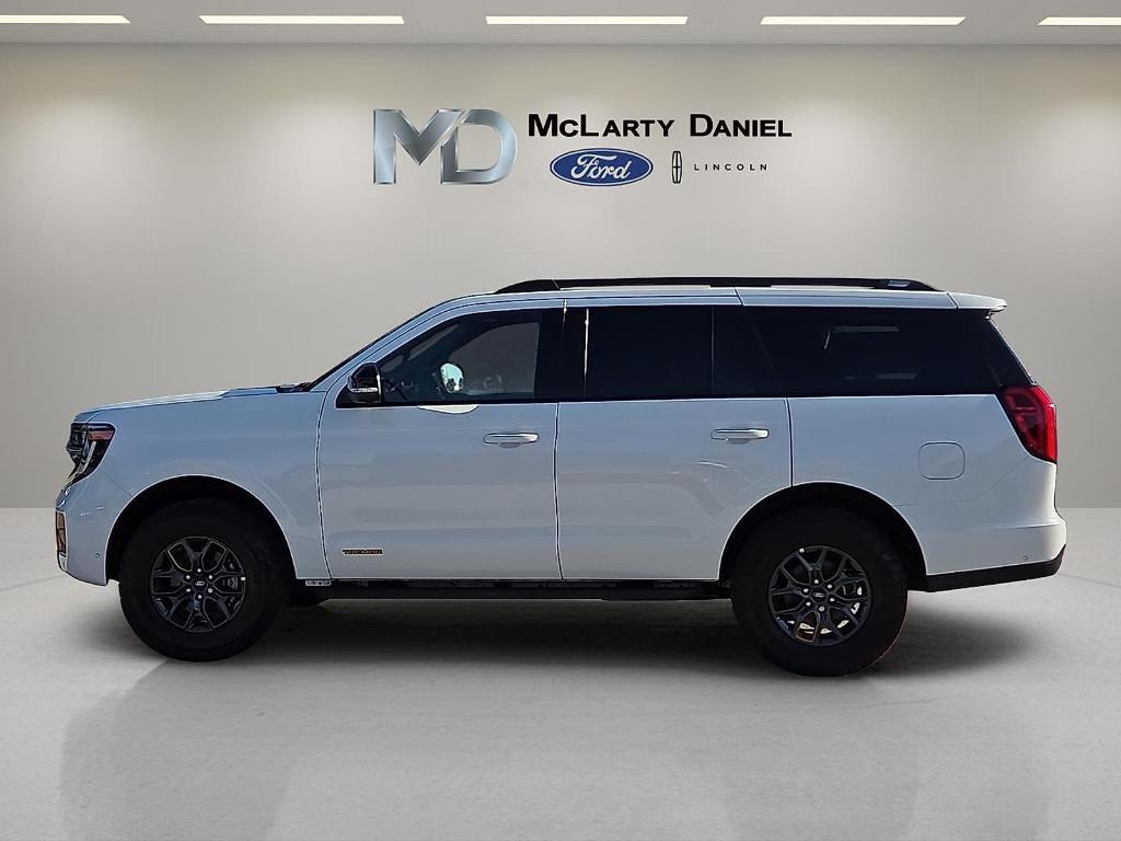 new 2025 Ford Expedition car, priced at $79,933