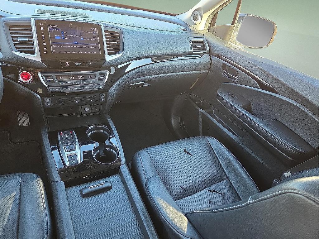 used 2017 Honda Pilot car, priced at $19,995