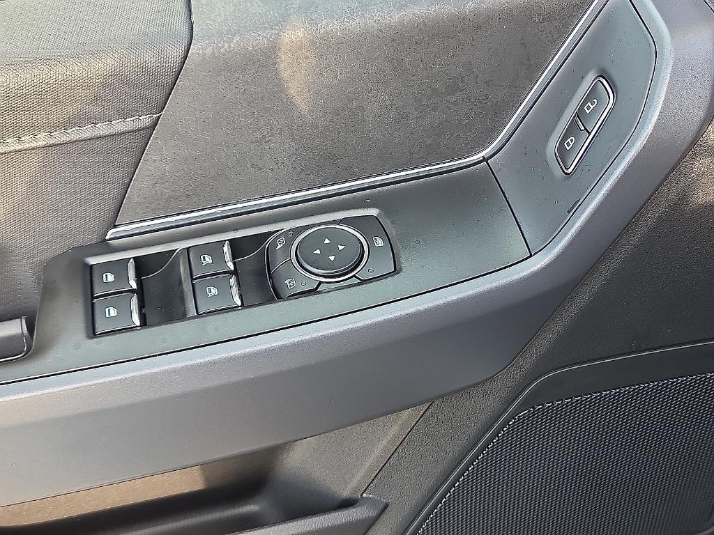 new 2025 Ford F-150 car, priced at $48,683