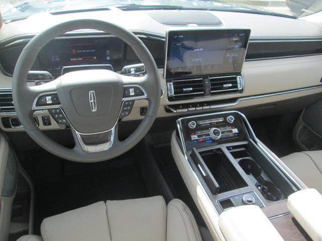 new 2024 Lincoln Navigator car, priced at $100,505