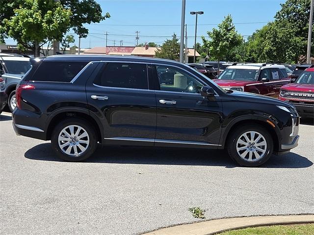 used 2024 Hyundai Palisade car, priced at $35,902