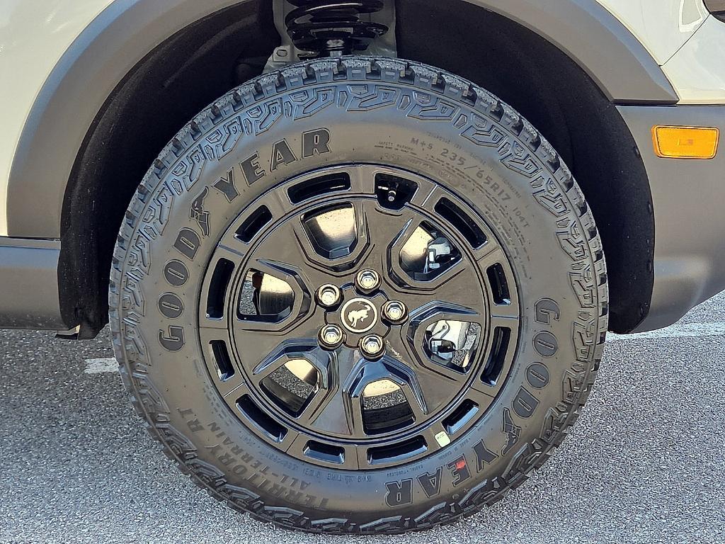 new 2025 Ford Bronco Sport car, priced at $42,880
