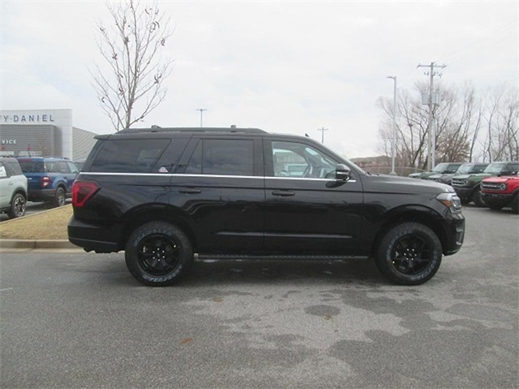 new 2024 Ford Expedition car, priced at $67,293