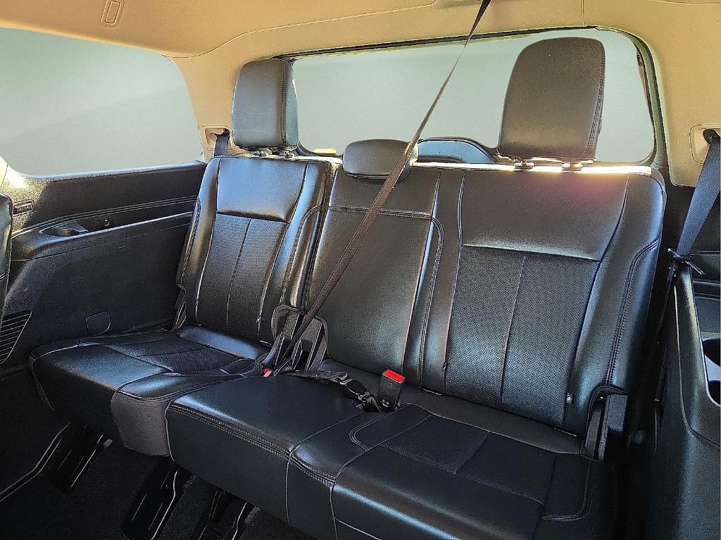 used 2024 Ford Expedition car, priced at $47,995