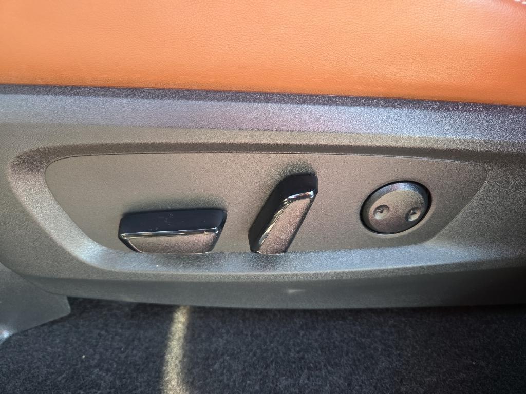 used 2022 Nissan Pathfinder car, priced at $30,995