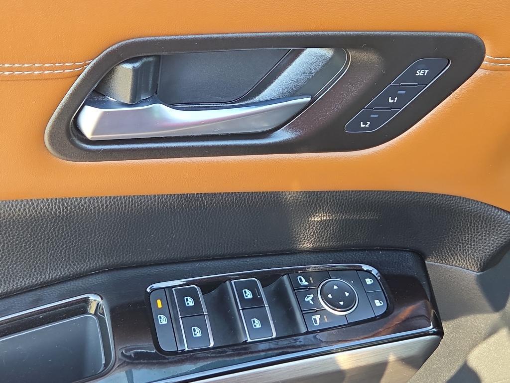 used 2022 Nissan Pathfinder car, priced at $30,995