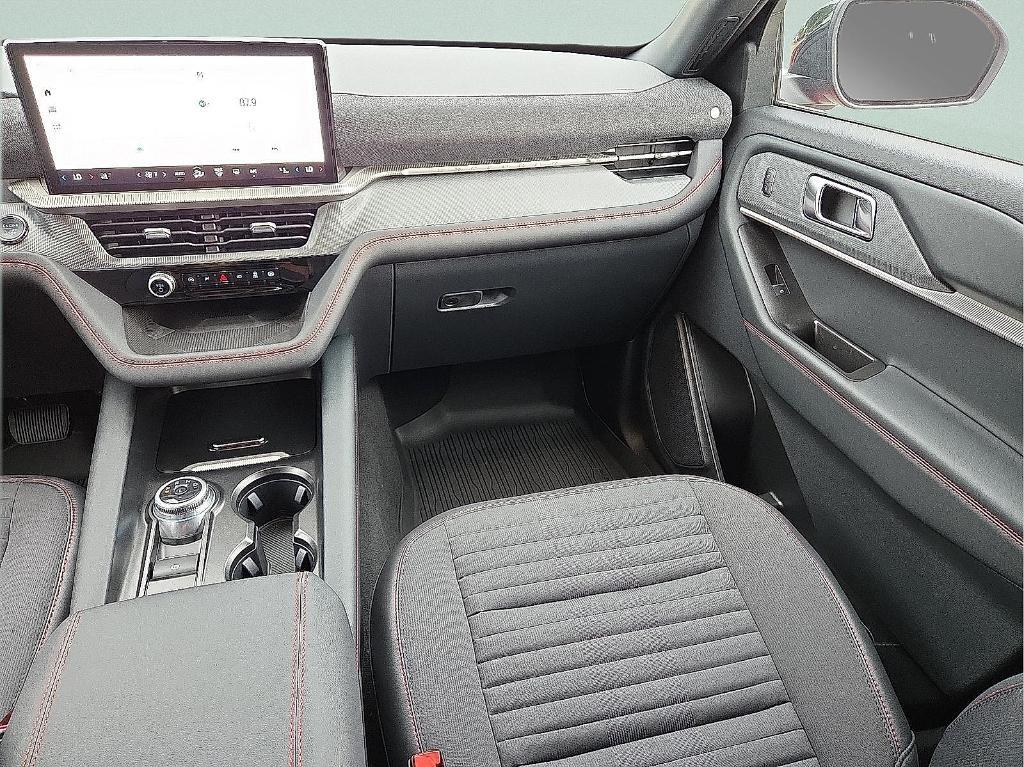new 2025 Ford Explorer car, priced at $44,277