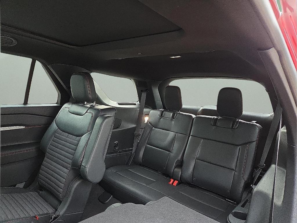new 2025 Ford Explorer car, priced at $44,277