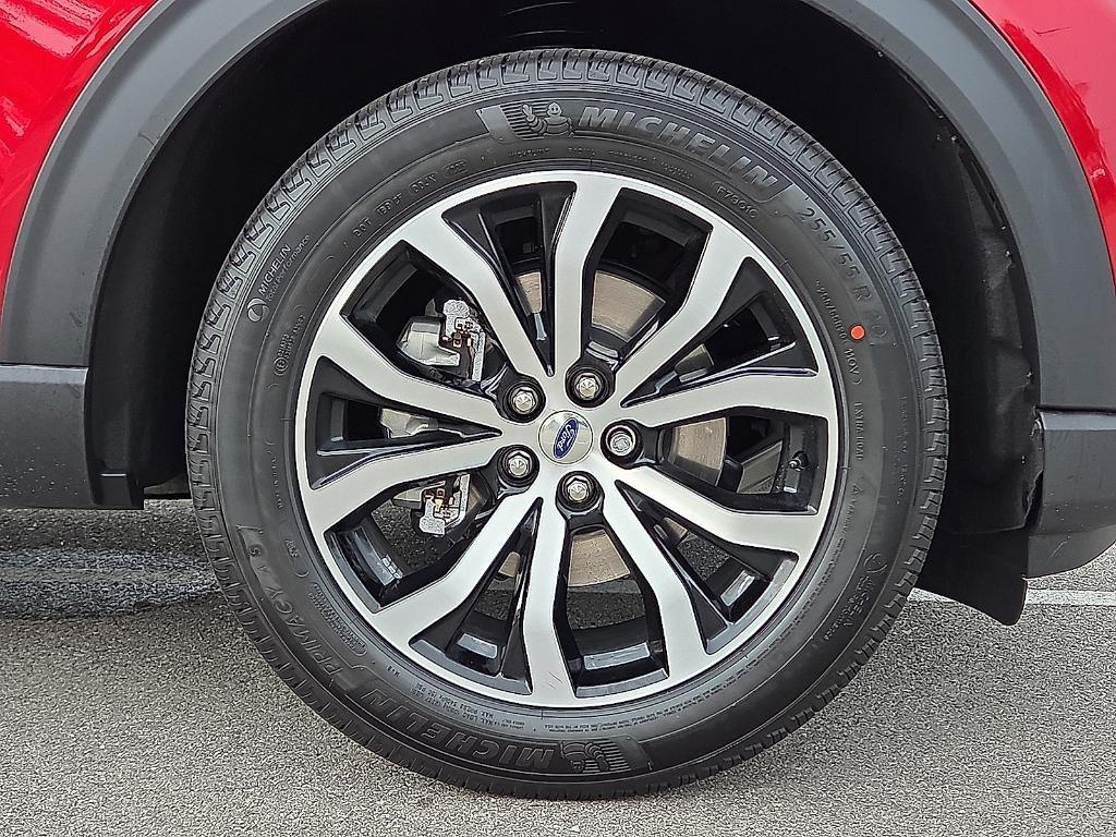 new 2025 Ford Explorer car, priced at $44,277