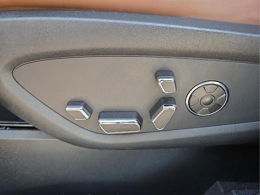 used 2022 Lincoln Nautilus car, priced at $32,693