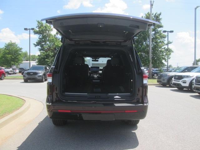 new 2024 Lincoln Navigator car, priced at $100,760