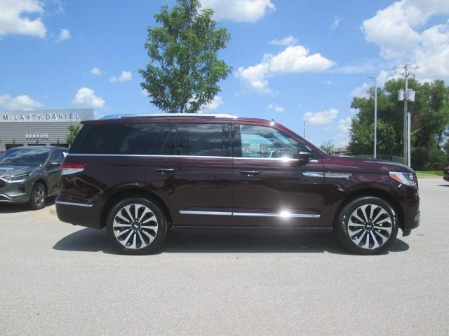 new 2024 Lincoln Navigator car, priced at $100,760