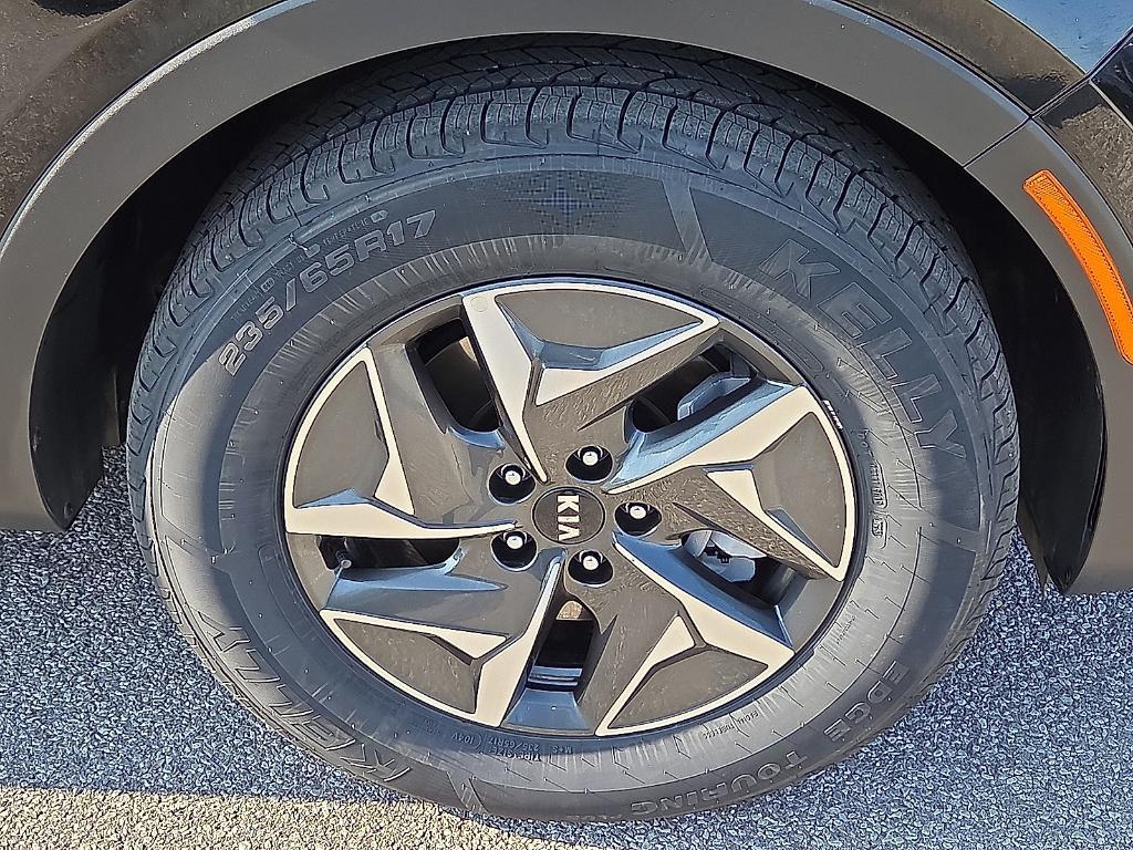 used 2021 Kia Sorento Hybrid car, priced at $26,227