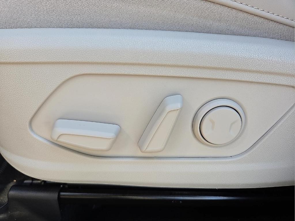 used 2021 Kia Sorento Hybrid car, priced at $26,227