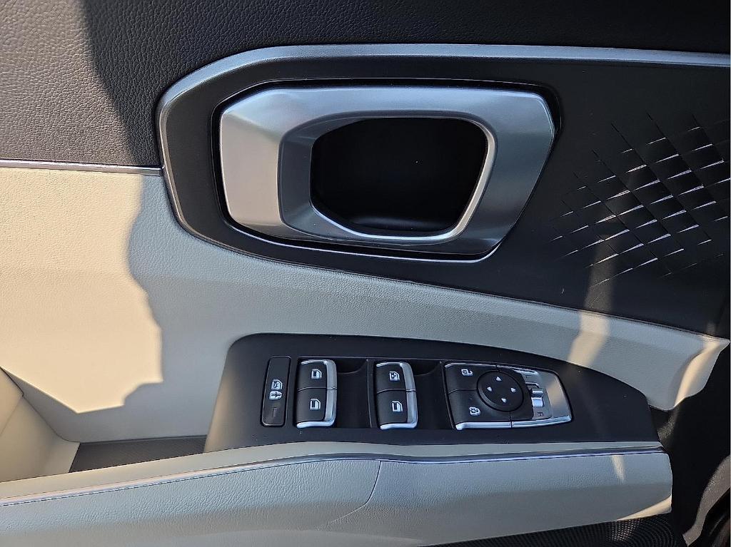 used 2021 Kia Sorento Hybrid car, priced at $26,227