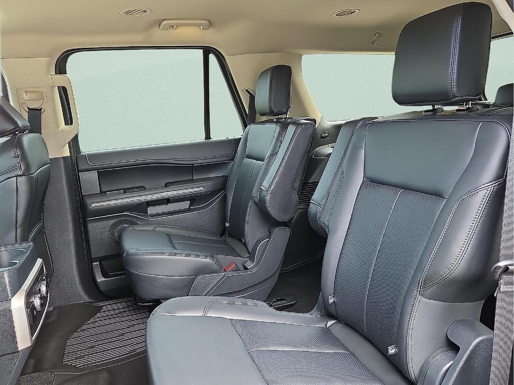 used 2024 Ford Expedition car, priced at $51,995