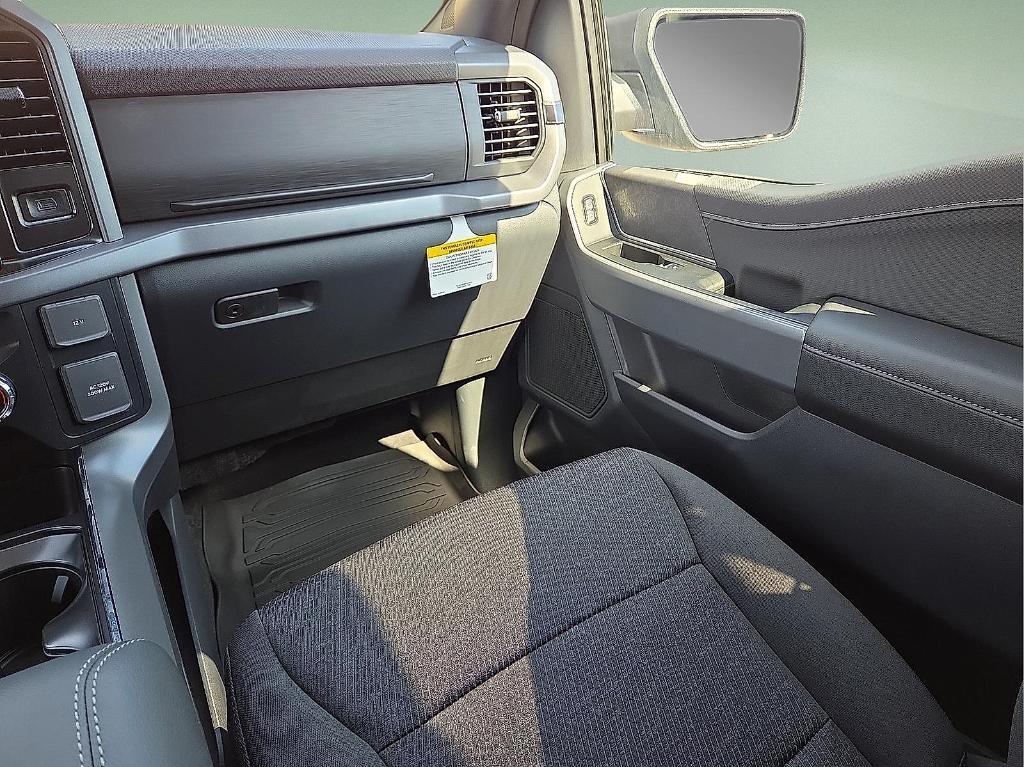new 2025 Ford F-150 car, priced at $52,252