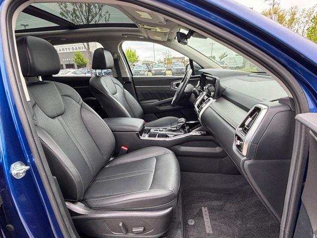 used 2023 Kia Sorento car, priced at $33,971