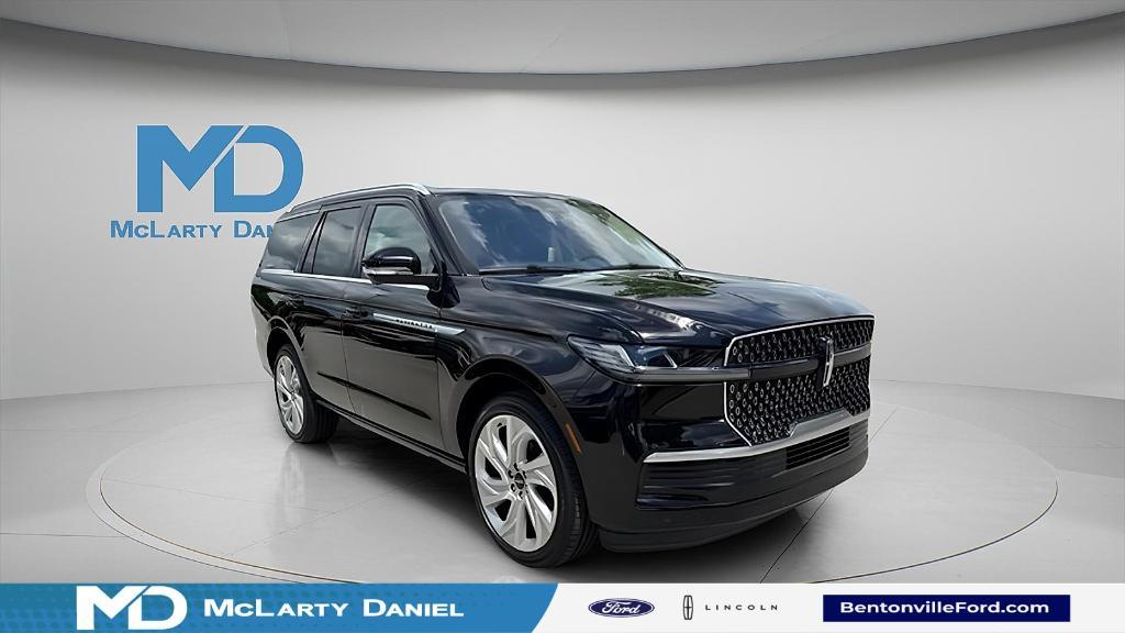 new 2025 Lincoln Navigator car, priced at $106,653