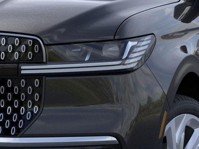 new 2025 Lincoln Navigator car, priced at $108,830