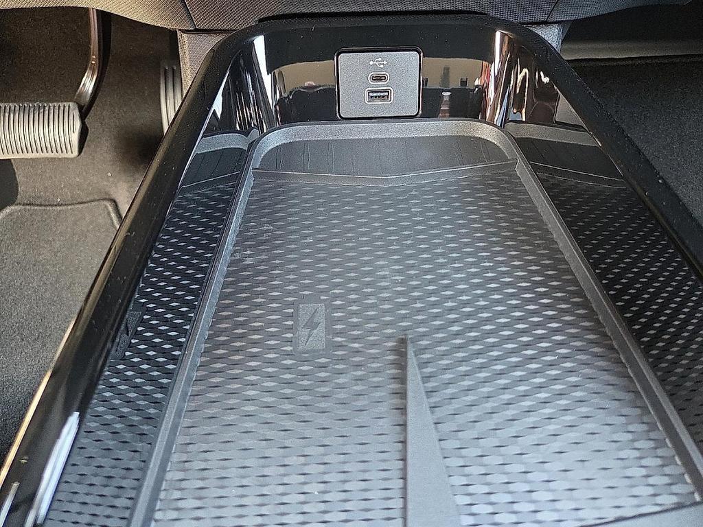 new 2025 Ford Mustang Mach-E car, priced at $40,554