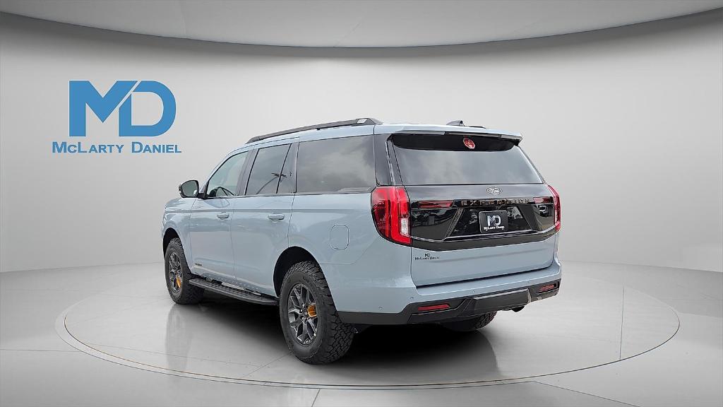 new 2025 Ford Expedition car, priced at $85,780