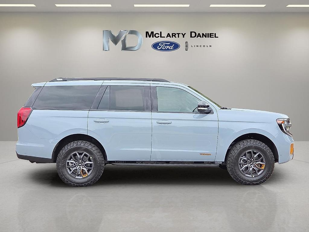 new 2025 Ford Expedition car, priced at $80,633