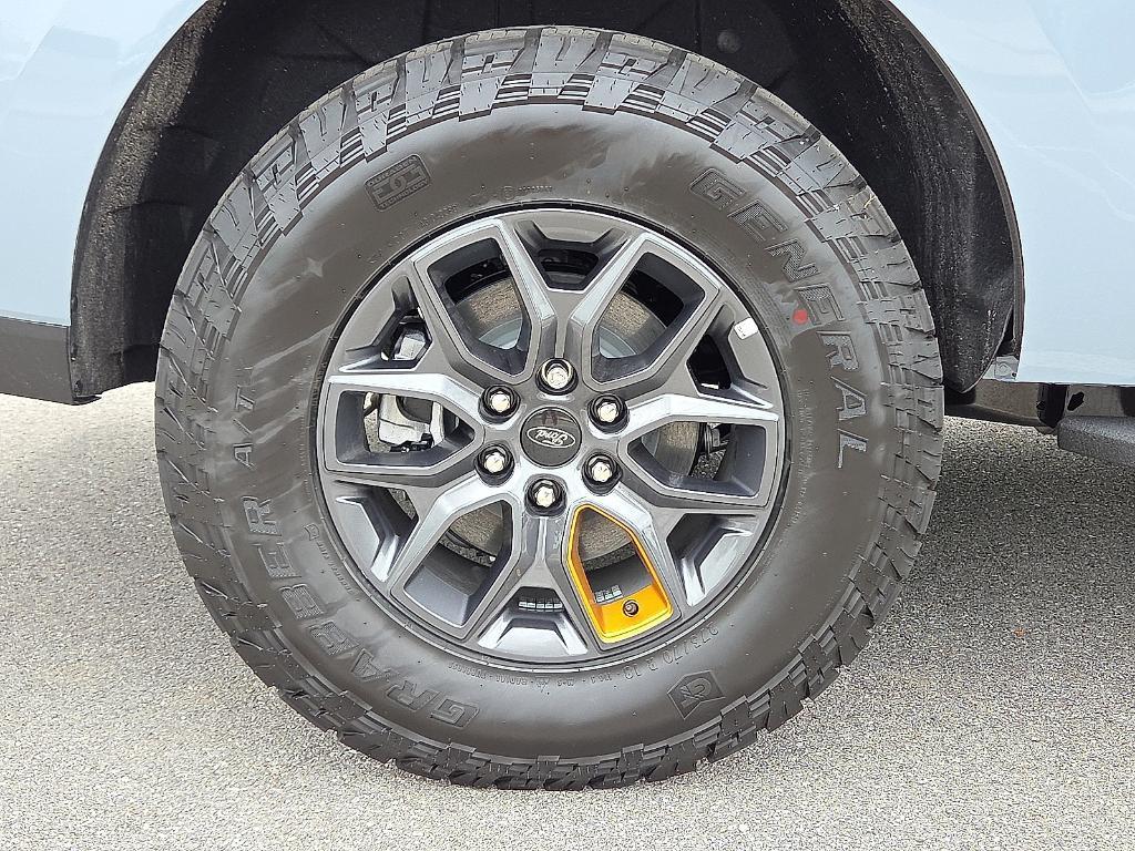 new 2025 Ford Expedition car, priced at $85,780