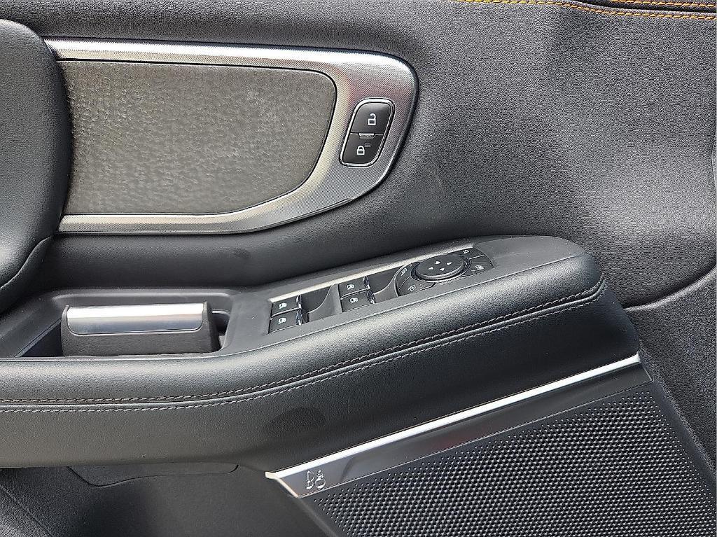new 2025 Ford Expedition car, priced at $80,633
