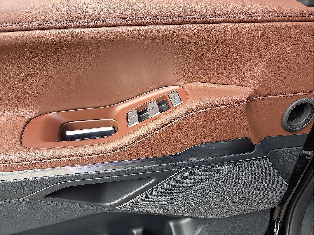 new 2025 Lincoln Navigator L car, priced at $96,681