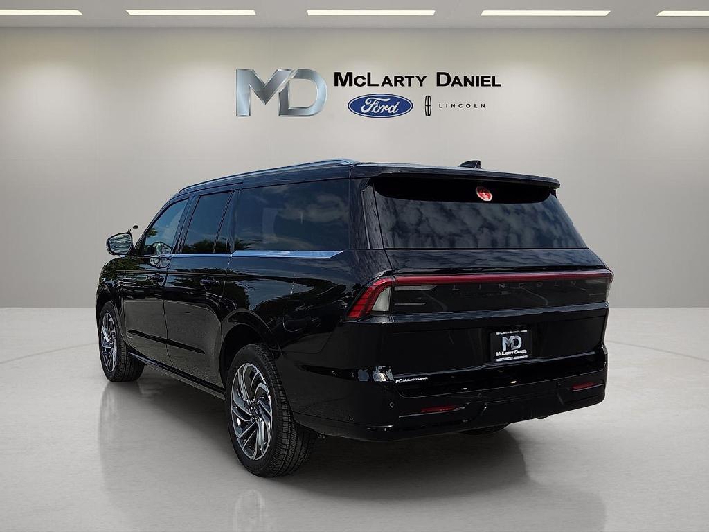new 2025 Lincoln Navigator L car, priced at $96,681