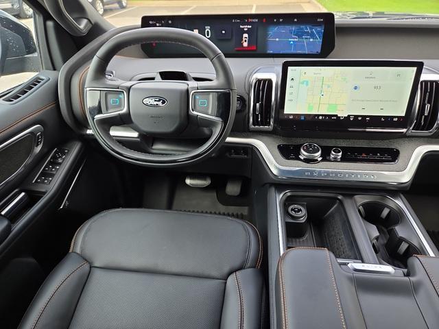 new 2025 Ford Expedition car, priced at $84,040