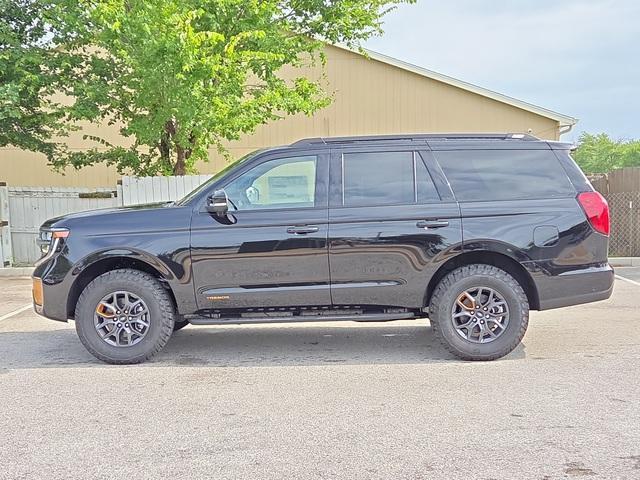 new 2025 Ford Expedition car, priced at $84,040