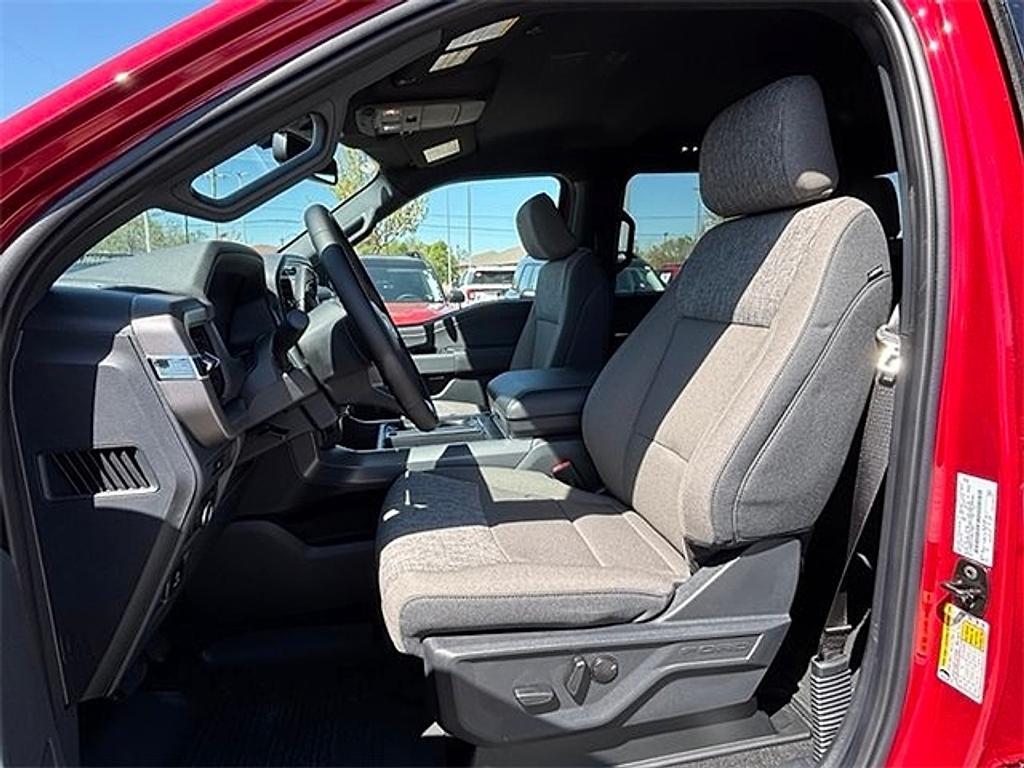 new 2025 Ford F-150 car, priced at $47,627