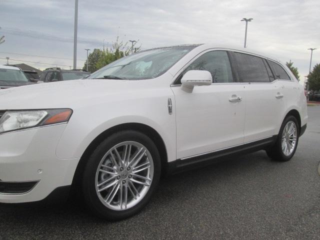 used 2019 Lincoln MKT car, priced at $21,577