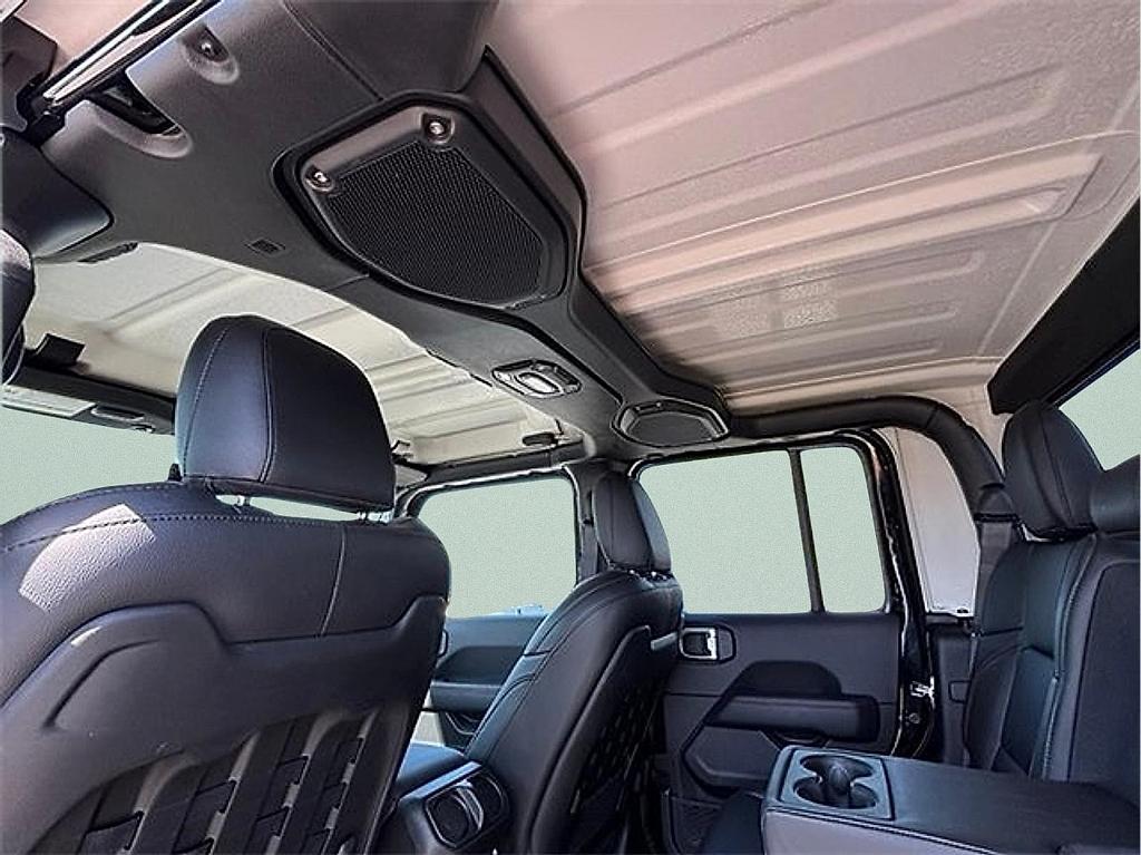 used 2023 Jeep Gladiator car, priced at $41,391
