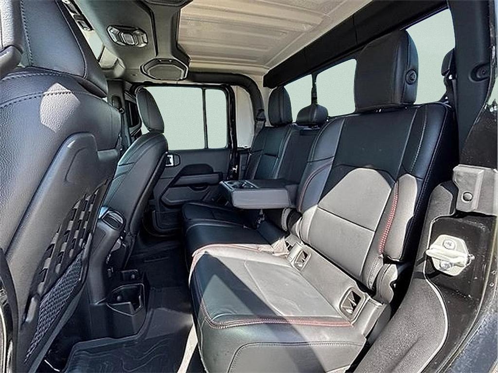 used 2023 Jeep Gladiator car, priced at $41,391
