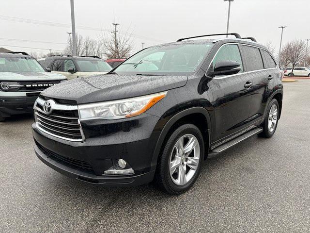 used 2015 Toyota Highlander car, priced at $14,995