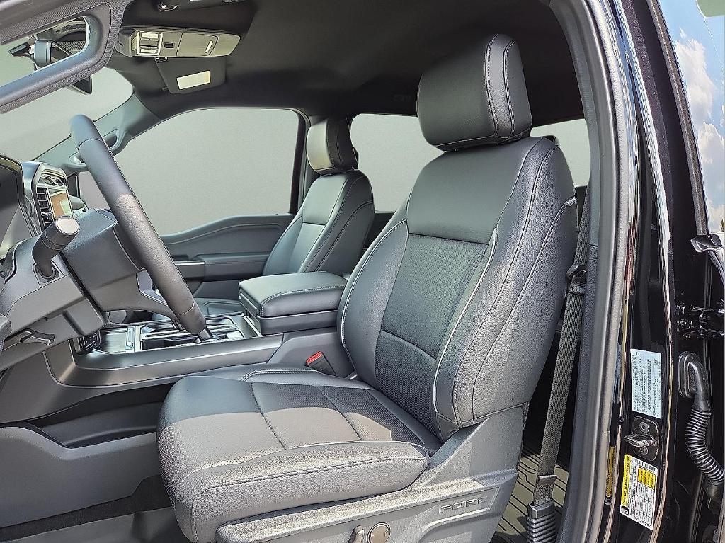 new 2025 Ford Bronco car, priced at $47,541